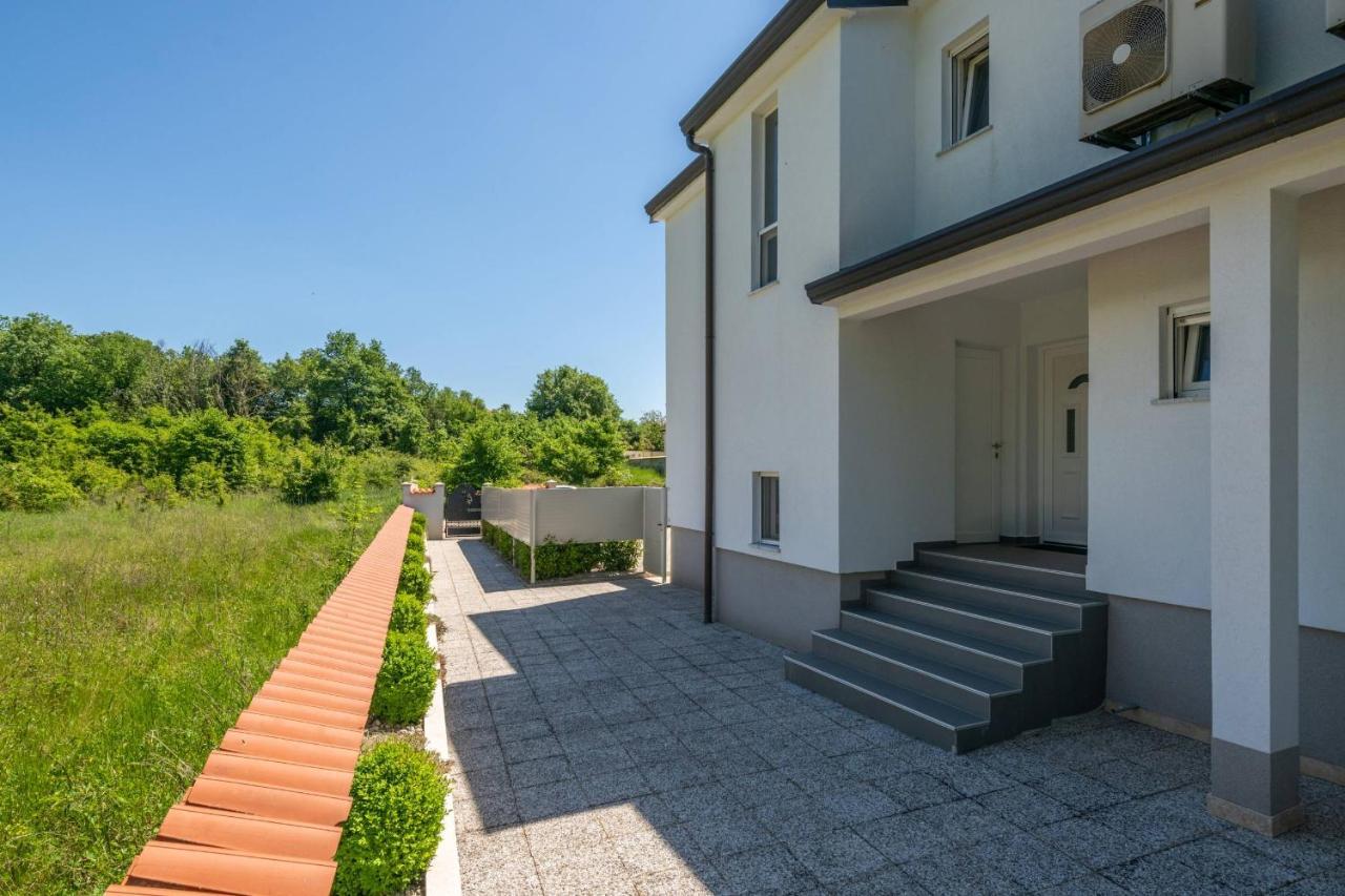 Villa Ellen Sophie Vrznaveri Exterior photo
